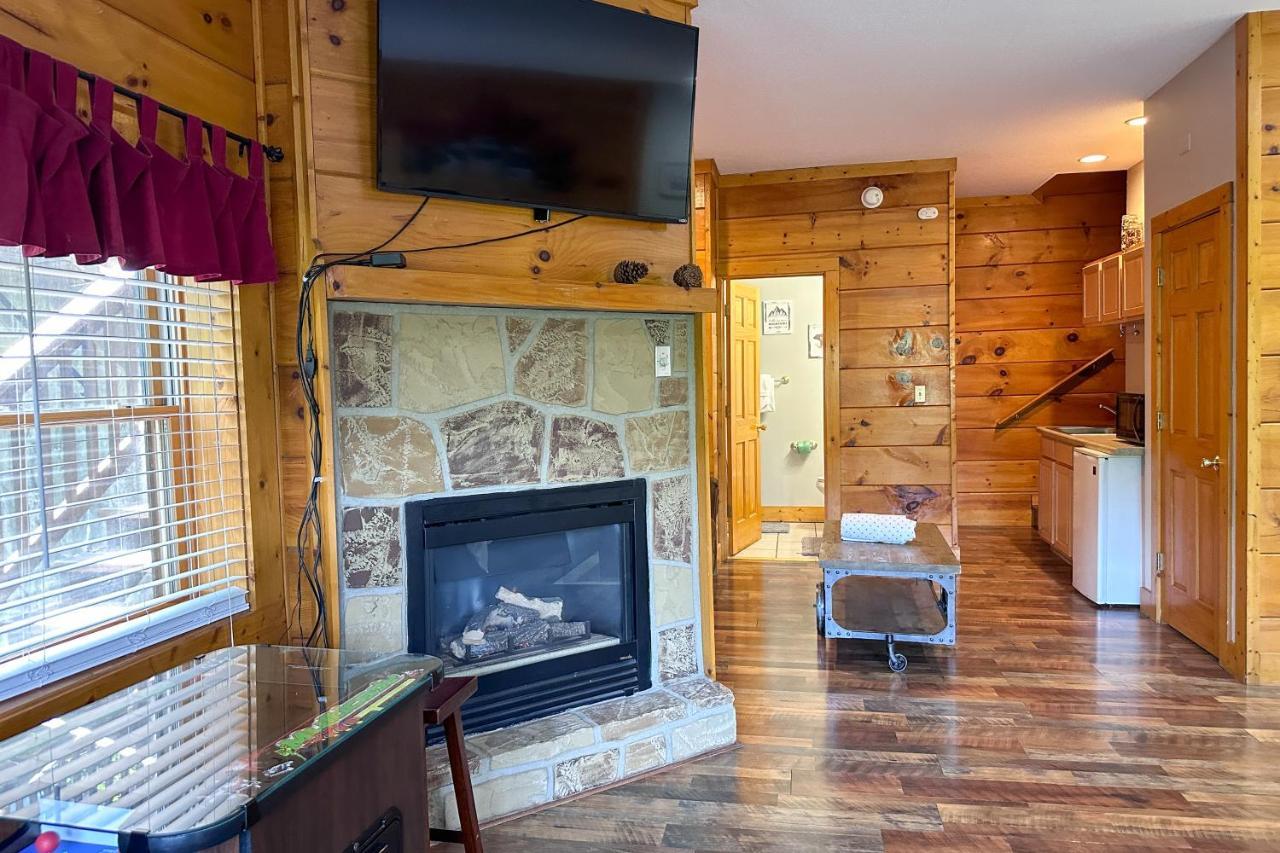 Reindeer Hideaway Villa Pigeon Forge Luaran gambar